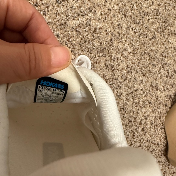 Hoka One One Mach 6 White Running Shoes Sneaker 7.5B EUC - Picture 7 of 8